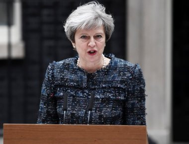 Στον «κόσμο» της η Τ.Μέι: Της έφταιξε το διαδίκτυο για την τρομοκρατική επίθεση